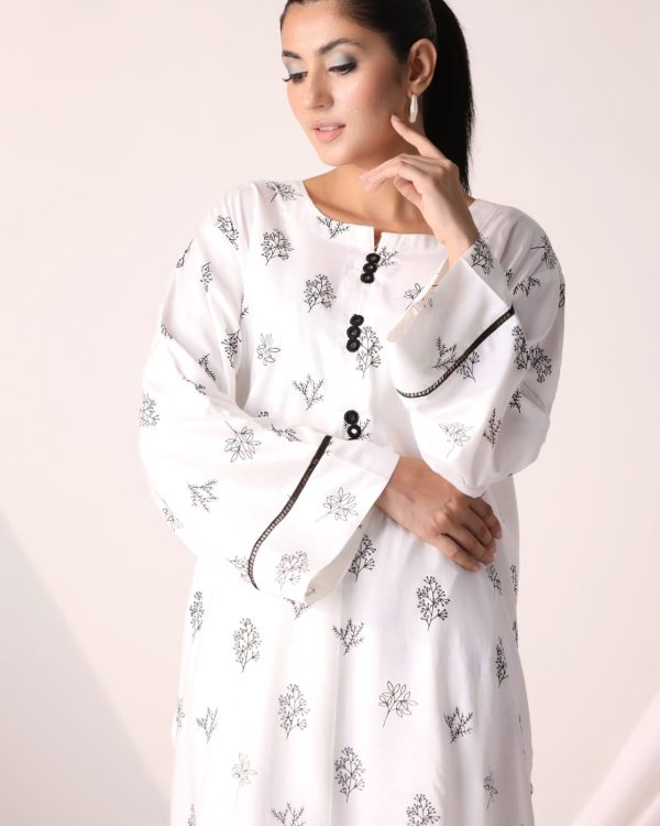 2pcs Flower Printed Stitched Suit